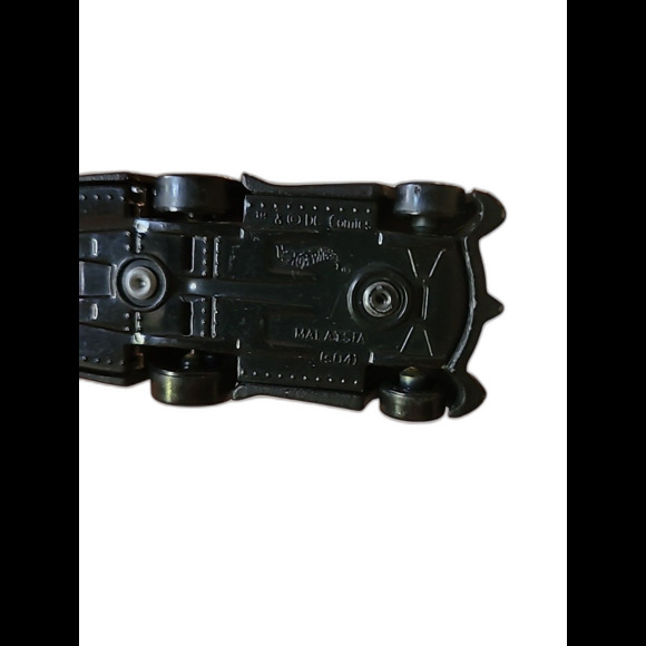 Hot Wheels Batmobile DC Comics S04 Matte Black Diecast Collectible Toy Car 2004 - Picture 15 of 16